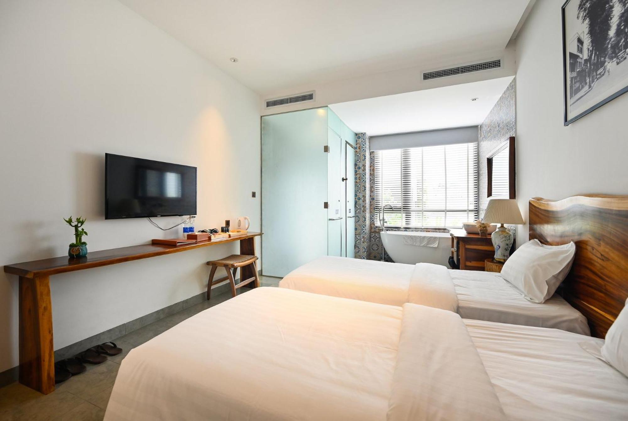 Sky Gem Central Hotel Хошимин Екстериор снимка